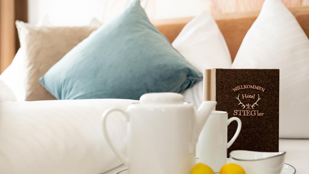 Hotel Stiegler Bed & Breakfast Timelkam Екстериор снимка
